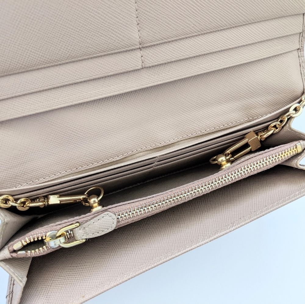 Prada wallet - Picture 5 of 15